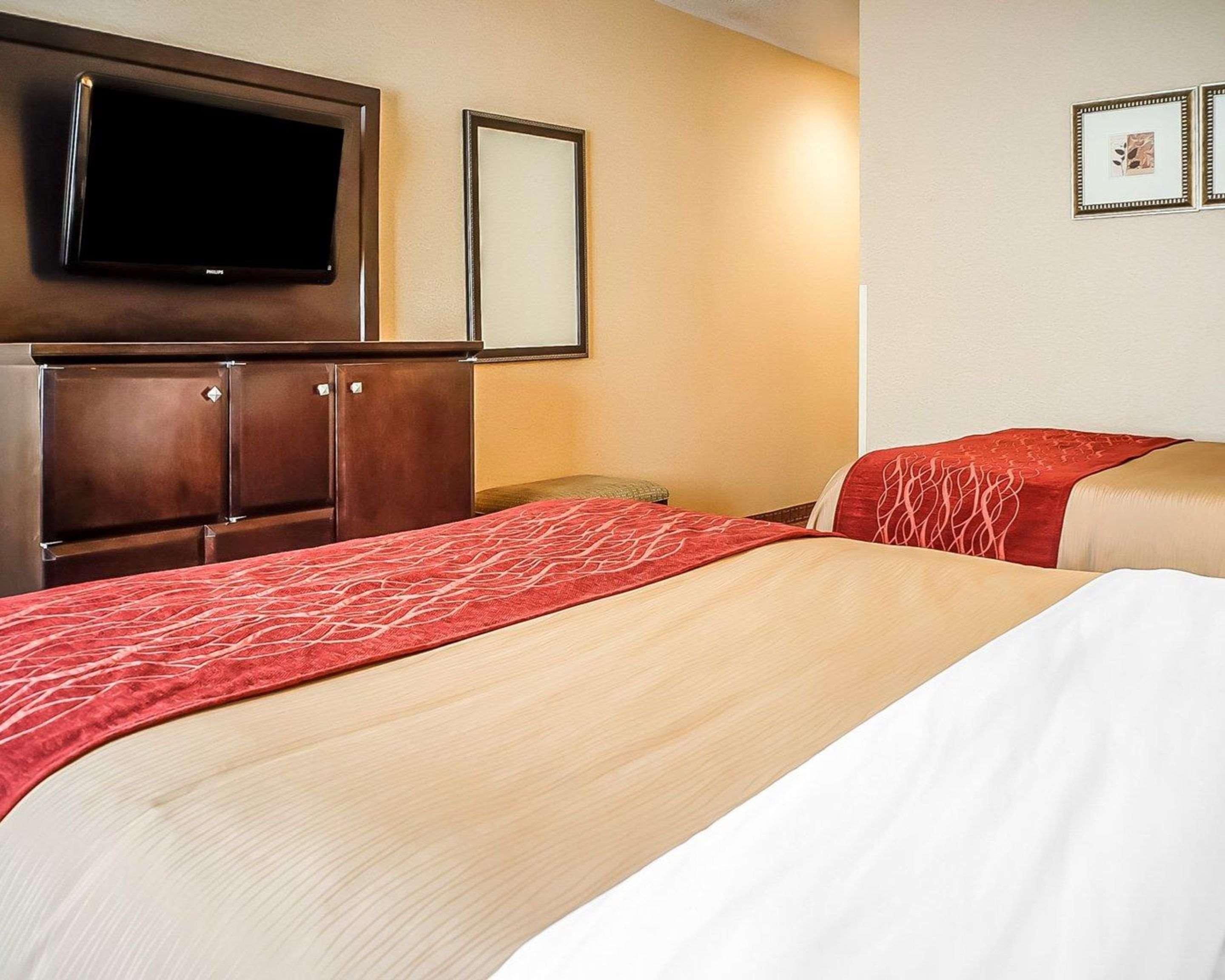 Quality Inn & Suites Розуелл Екстер'єр фото