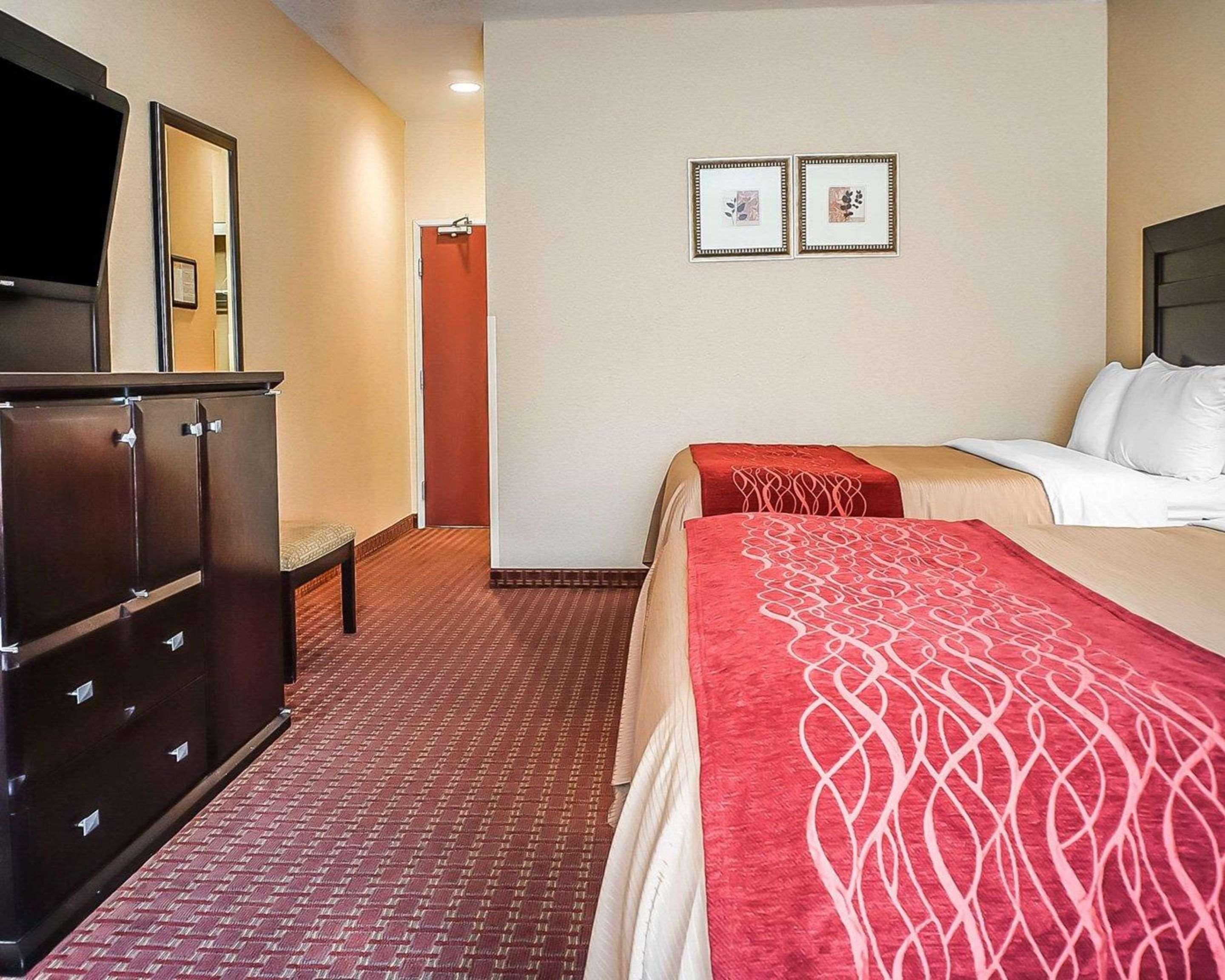 Quality Inn & Suites Розуелл Екстер'єр фото
