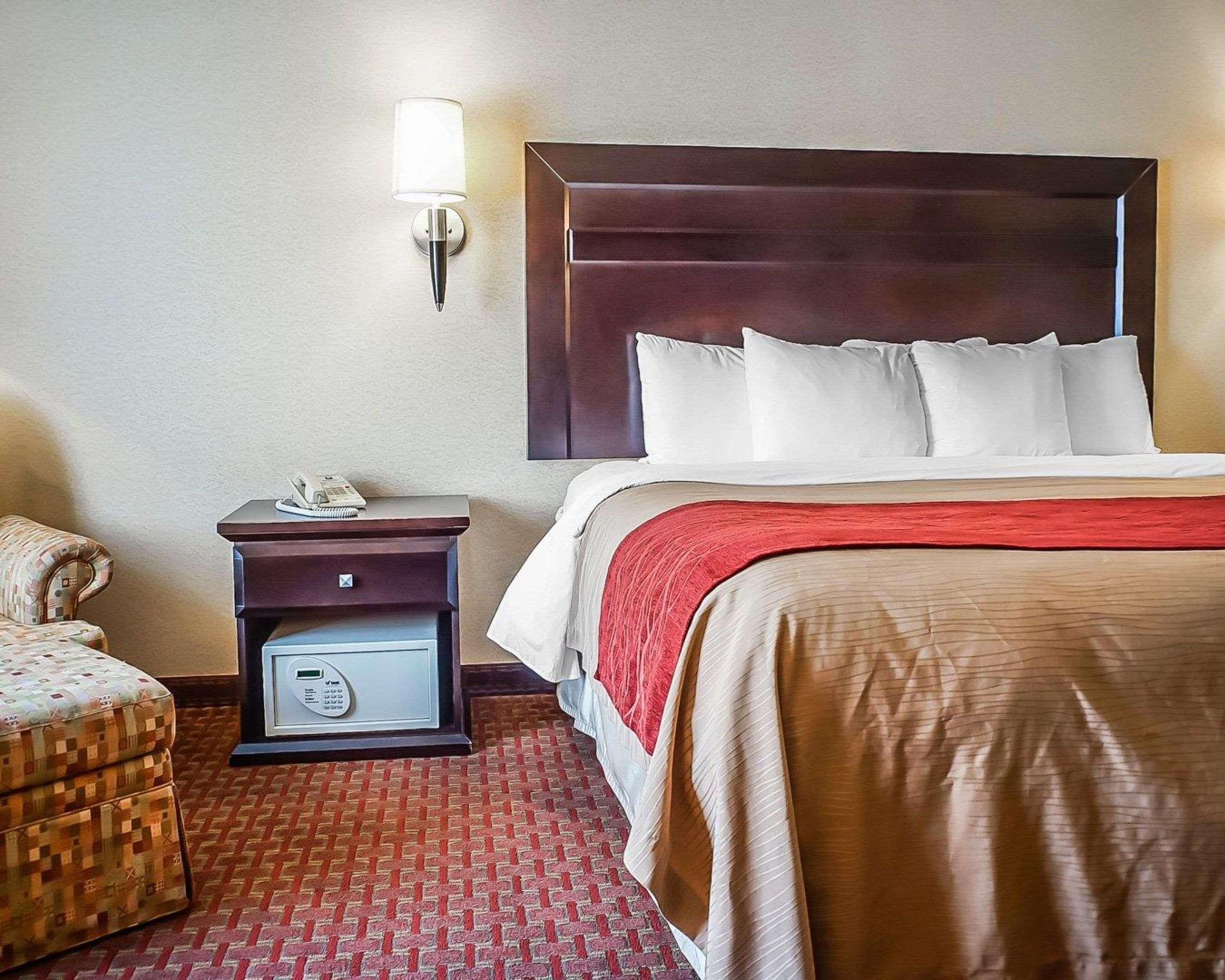 Quality Inn & Suites Розуелл Екстер'єр фото