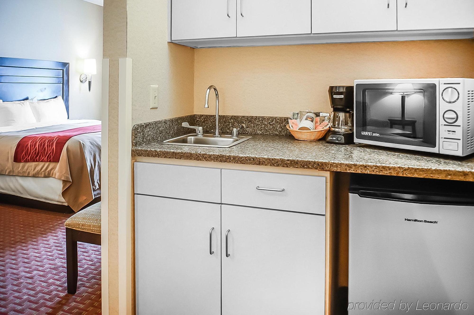 Quality Inn & Suites Розуелл Екстер'єр фото